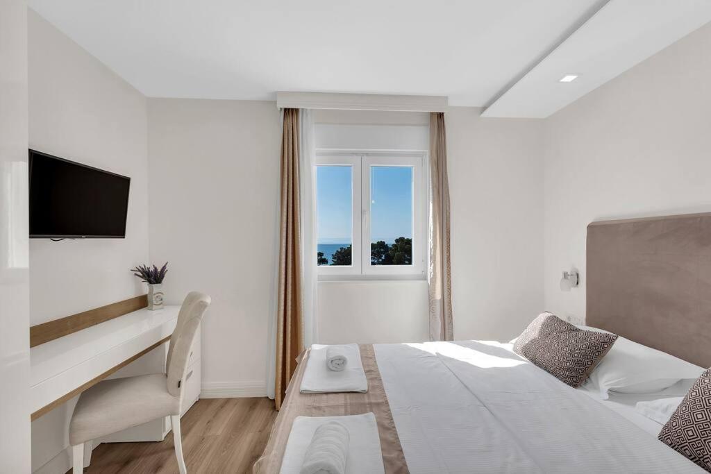 Apartment Hrvoje -Nur 50M Bis Zum Meer - Makarska Exklusiv Promajna Exterior photo